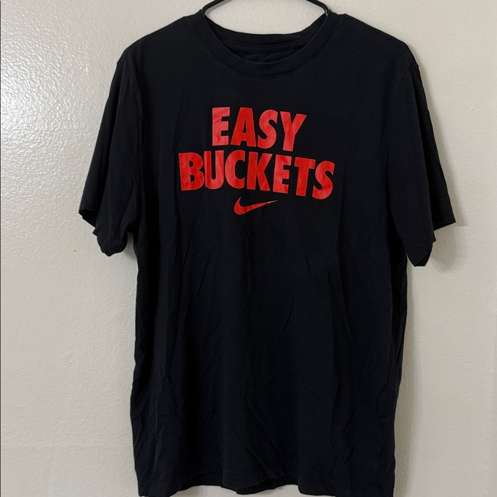 LIGHTLY USED- Nike Black Tee with Bold Red Graphic Size: L (worn once)